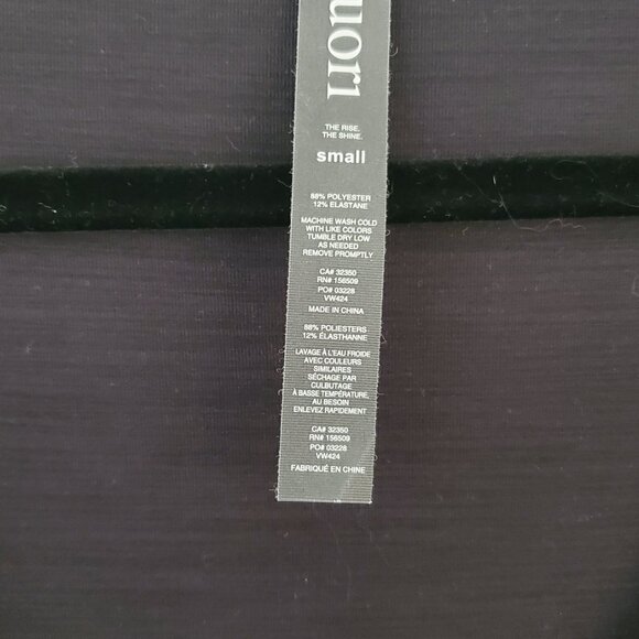 Share Vuori Jumpsuit All Day Women Small Romper Jumpsuit Black V-Neck Short - Picture 3 of 6